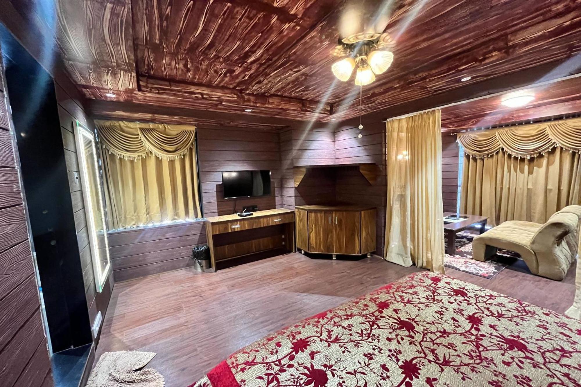 Hotel Shailly Inn アーメダバード エクステリア 写真